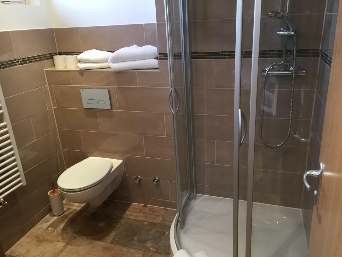 Hotel Am Rossberg Altenahr Ngoại thất bức ảnh