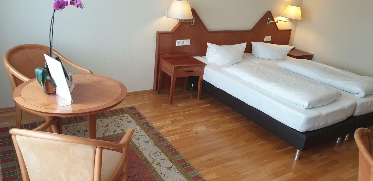 Hotel Am Rossberg Altenahr Ngoại thất bức ảnh
