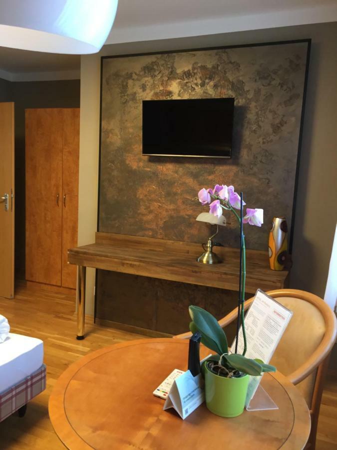 Hotel Am Rossberg Altenahr Ngoại thất bức ảnh